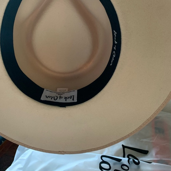 M- Lack of Color- Ivory Rancher - Picture 5 of 5